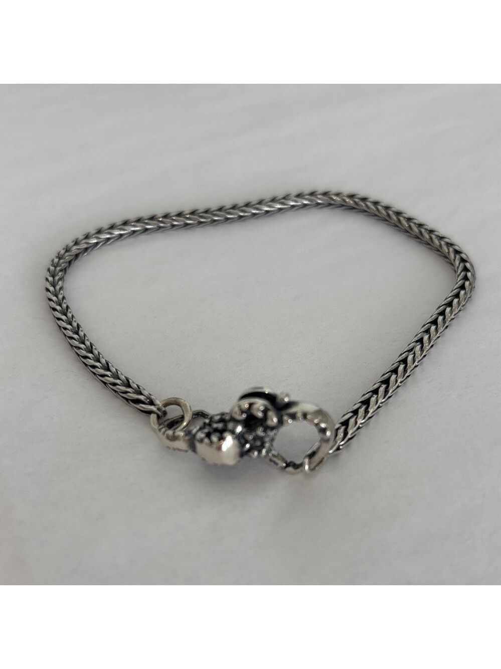 TROLLBEADS sterling silver bracelet with catching hearts lace lock clasp